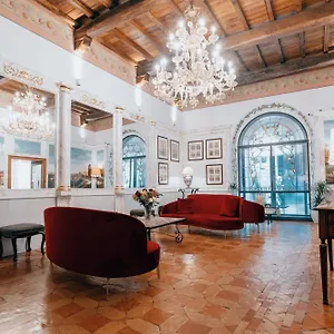 4* Otel Pantheon